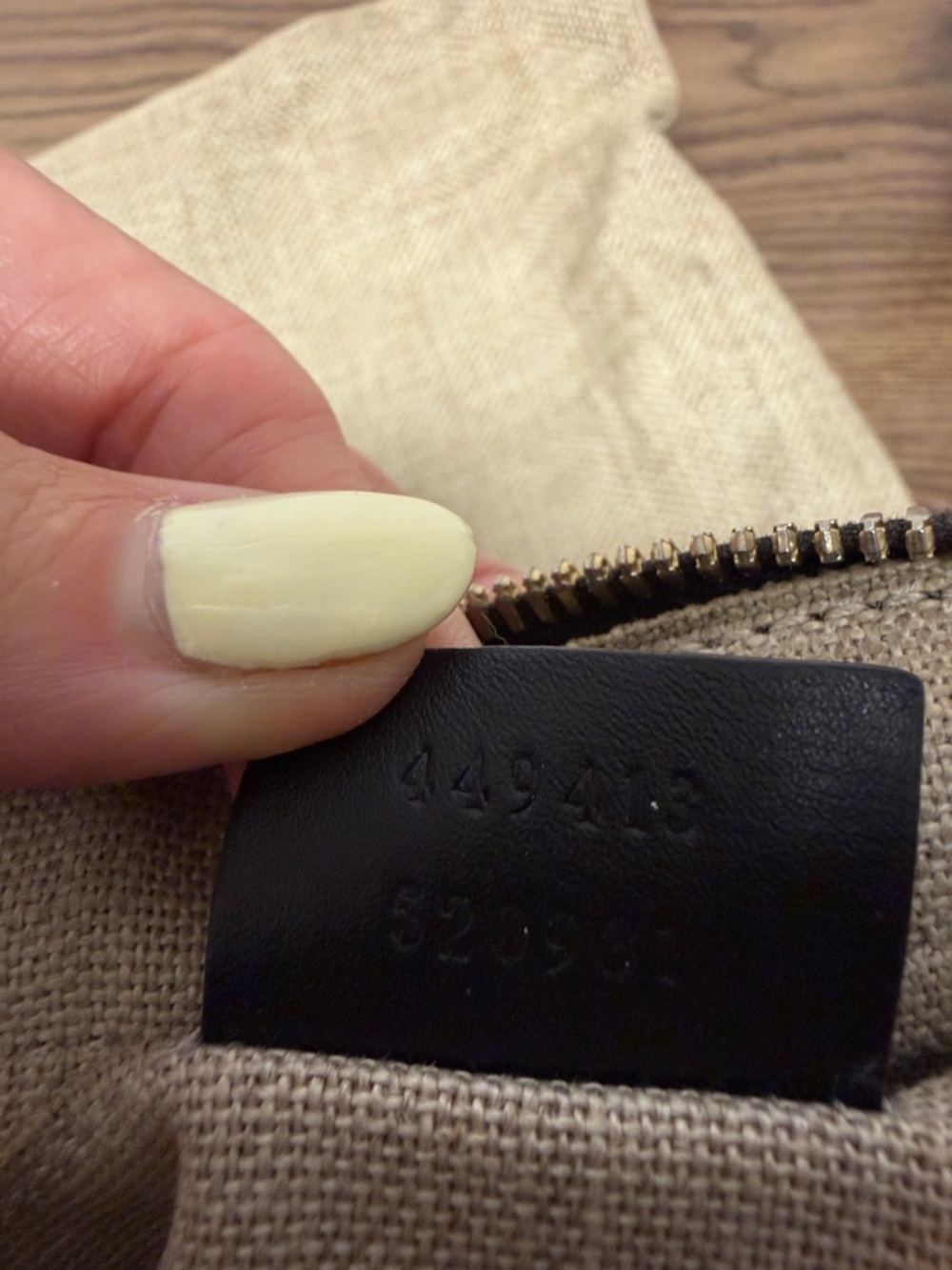 Gucci Black Signature Embossed Crossbody Bag     Gucci Micro Guccissima - Picture 8 of 10